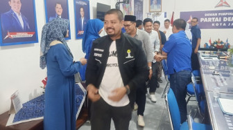 Bang Muk Ambil Formulir di Demokrat, Wali Kota atau Wawako ?